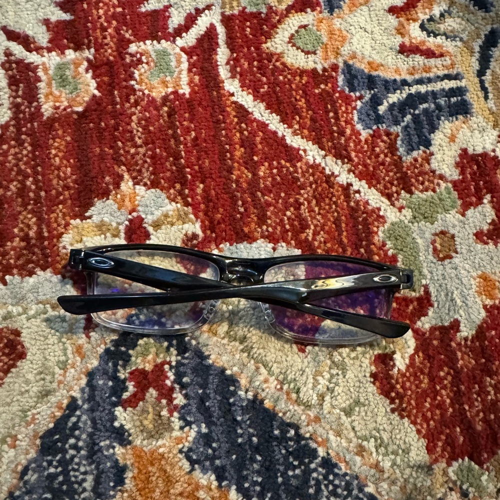 Oakley Plank 2.0 Eyeglasses Prescription Unisex Black And Translucent Frames View 3